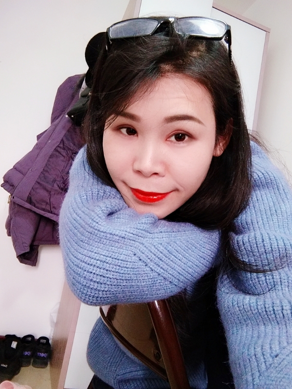 西月的第一张照片--百色闪婚服务中心