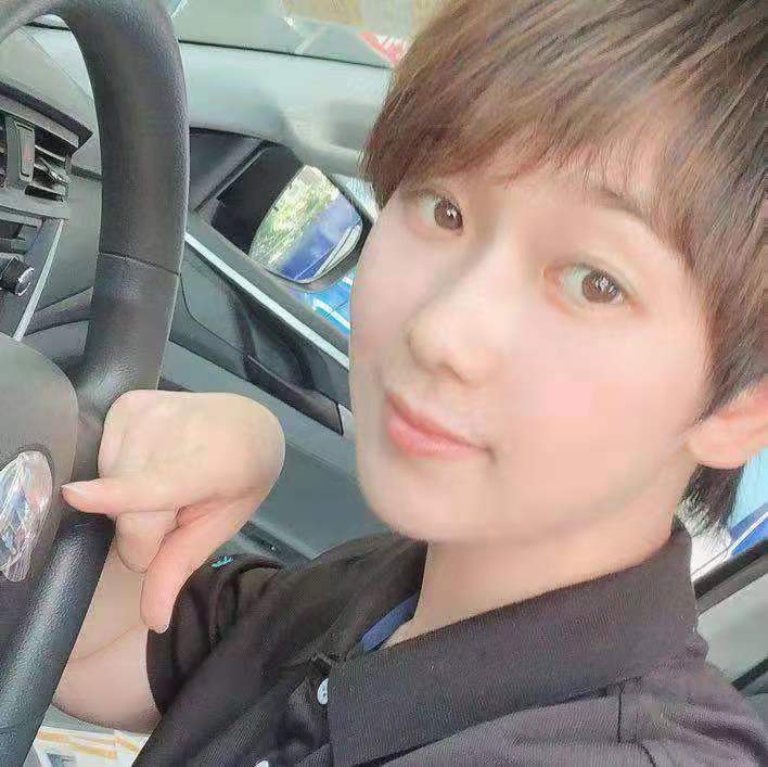 燕子的第一张照片--百色闪婚服务中心